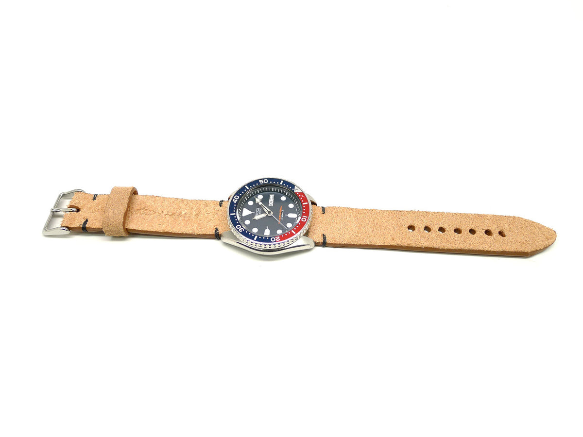 Full view of Vontoor Suede Watch Strap 22mm by Da Luca Straps
