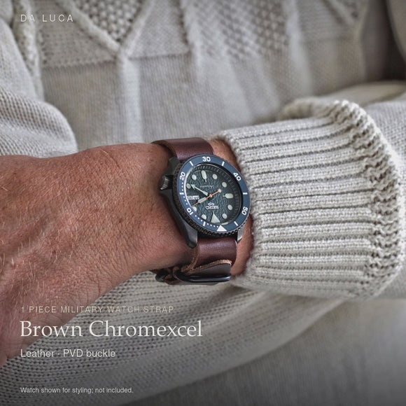 DA LUCA 1 Piece Leather Military Watch Strap - Brown Chromexcel (PVD Buckle). Official product film with readable details. #Color_Brown Chromexcel (Leather 1P PVD)